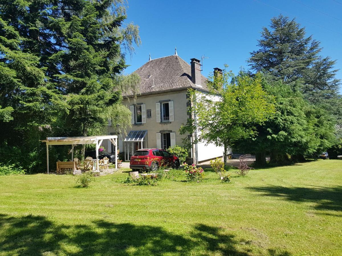 לינה וארוחת בוקר לה בורבול Domaine Les Pradets מראה חיצוני תמונה